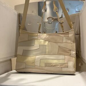 Sharif Gold and Black Interior Label